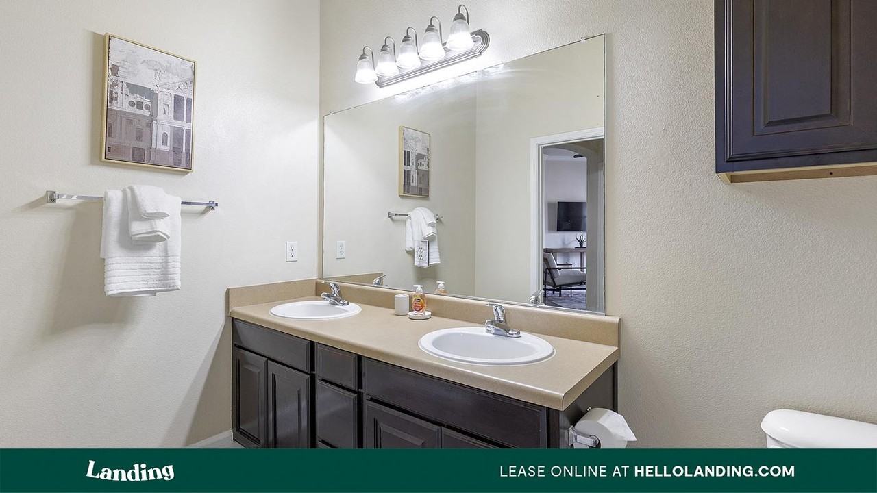 6101 N. Riverside Drive - Photo 2 of 50