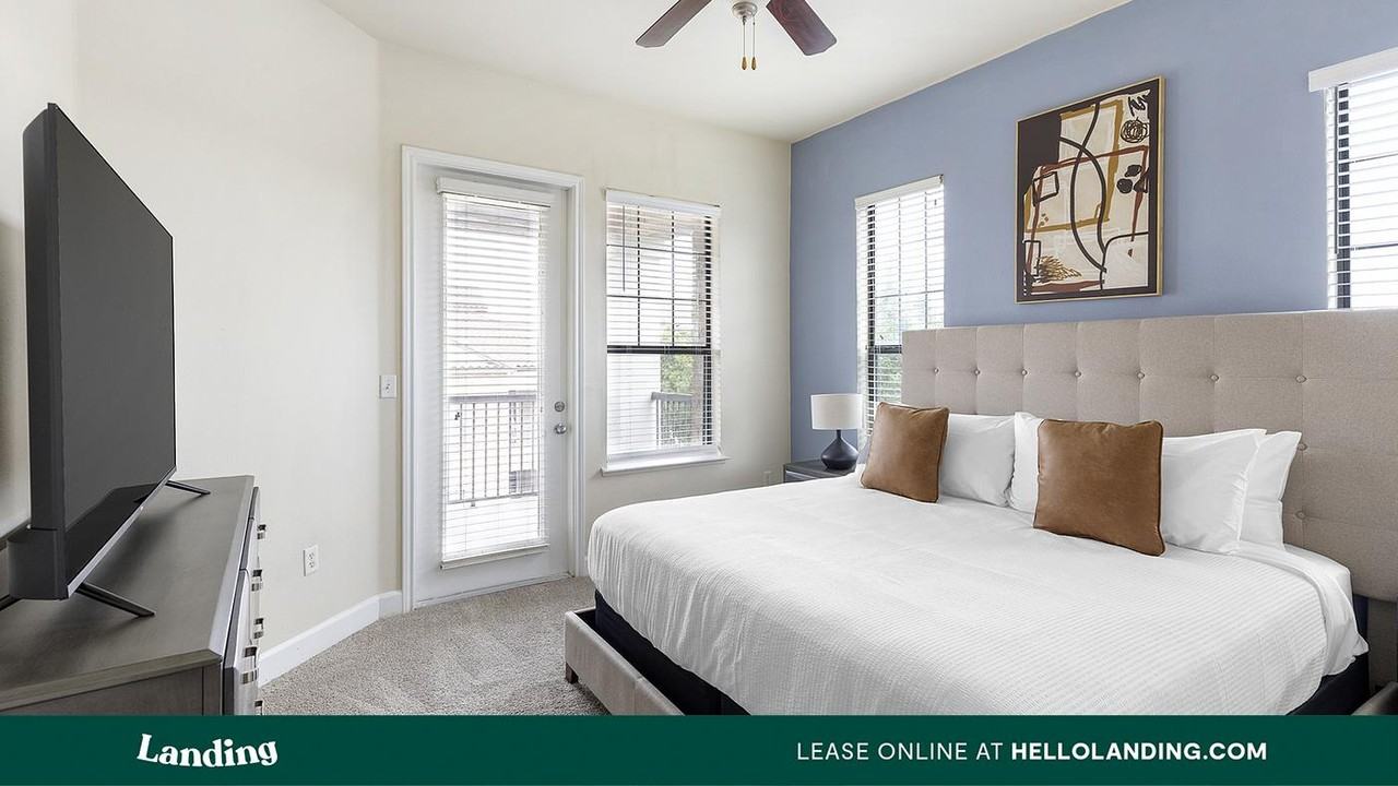 6101 N. Riverside Drive - Photo 4 of 50