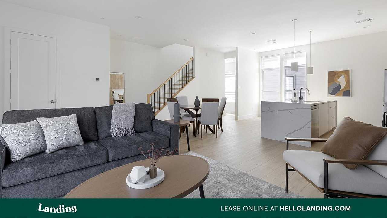 2206 Arroyo Ave - Photo 2 of 50