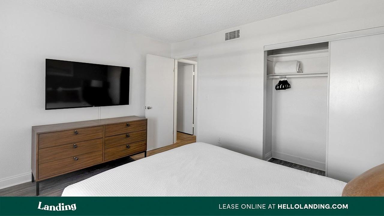 5272 Tamarus St, - Photo 7 of 50