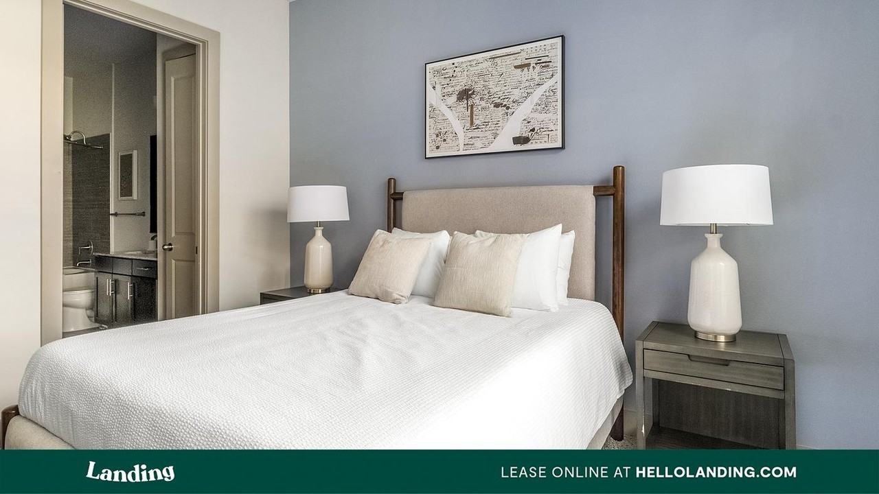 2626 Fountain View Dr - Photo 5 of 50