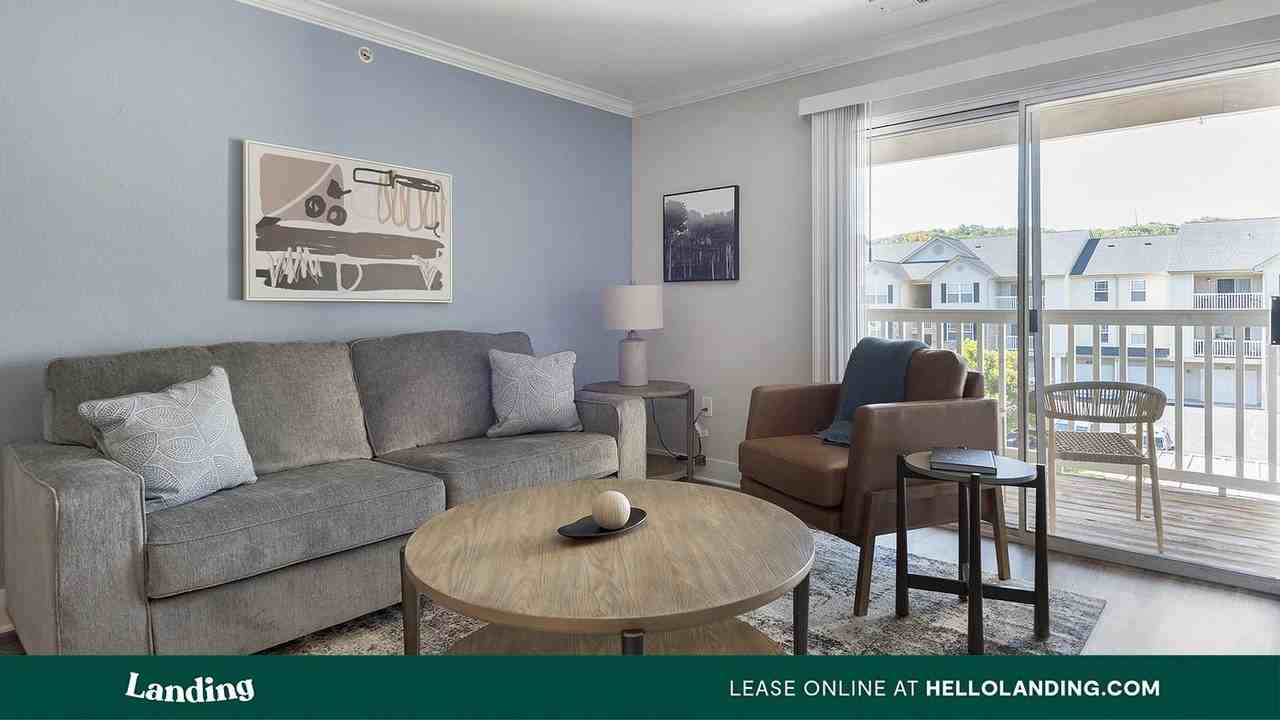 400 Legends Terrace Dr - Photo 2 of 50