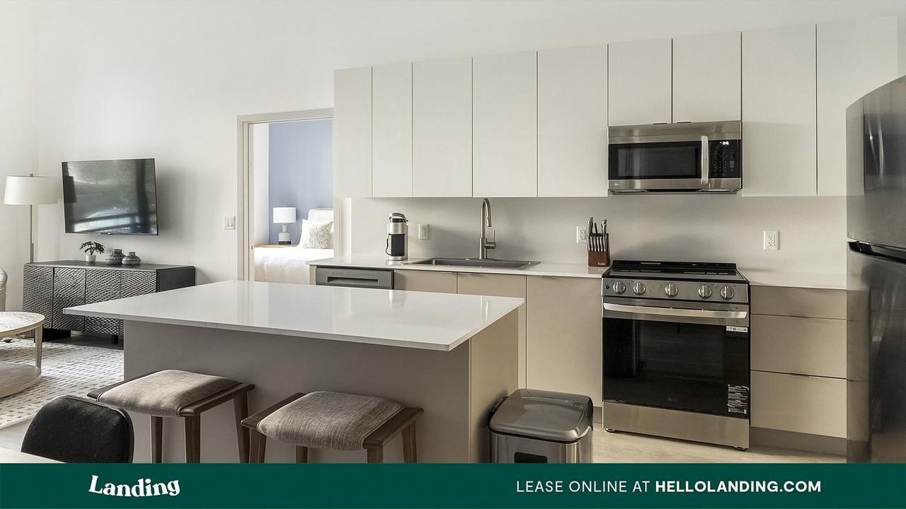 1155 NE 126th St - Photo 4 of 50