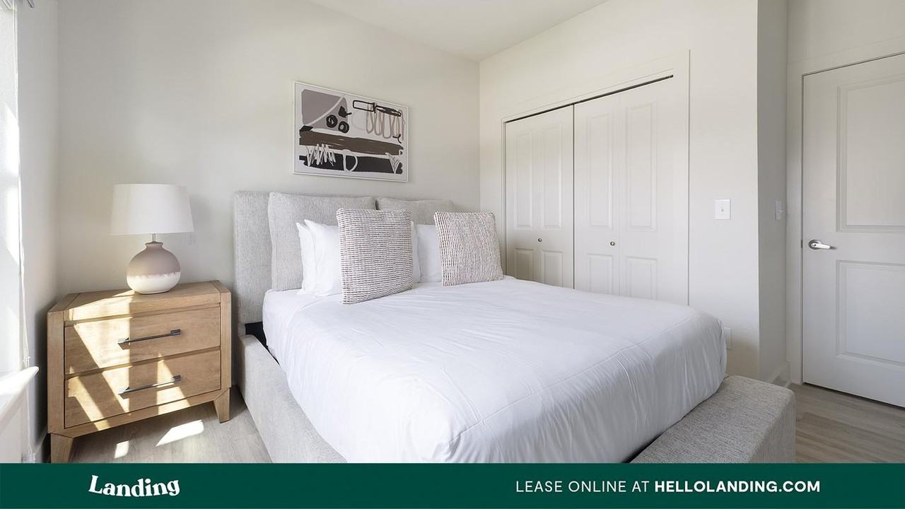 2115 Windsor Blvd - Photo 5 of 50