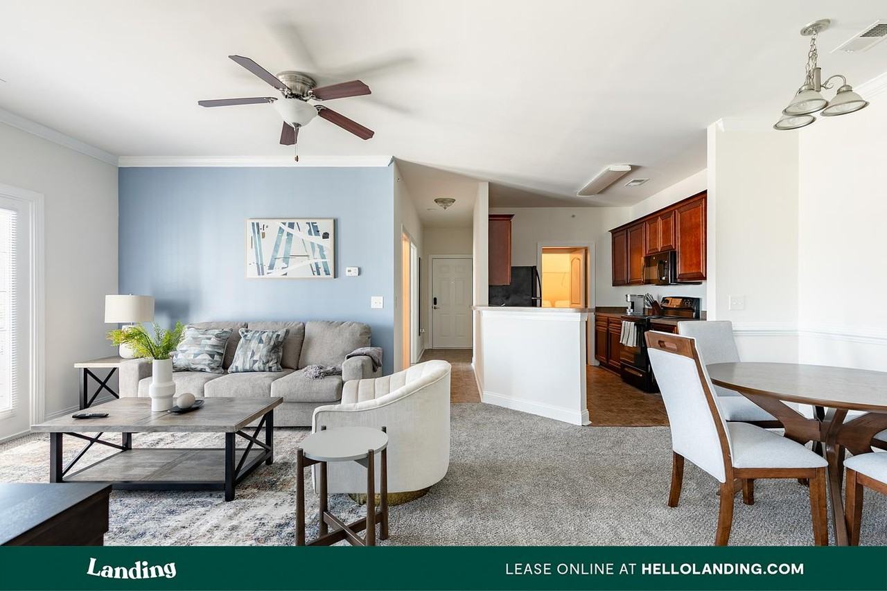 2118 Silvercrest Drive - Photo 2 of 50