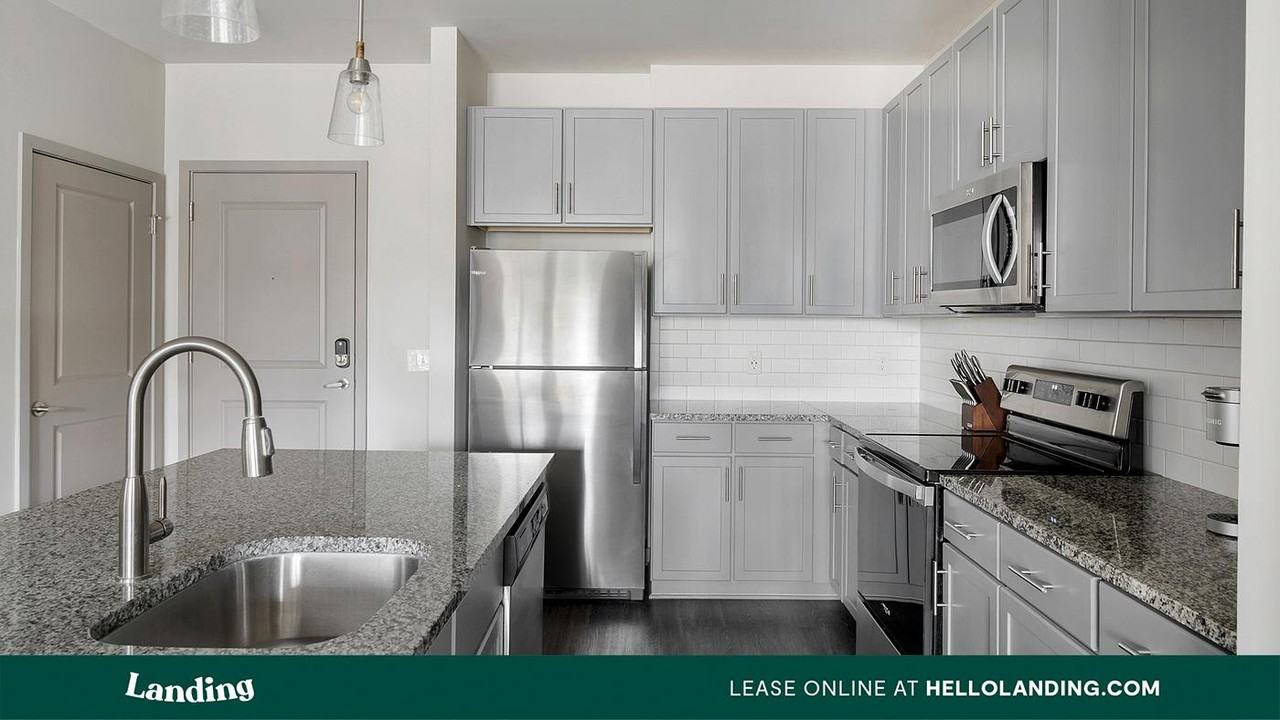 3237 Memorial Blvd. - Photo 3 of 50