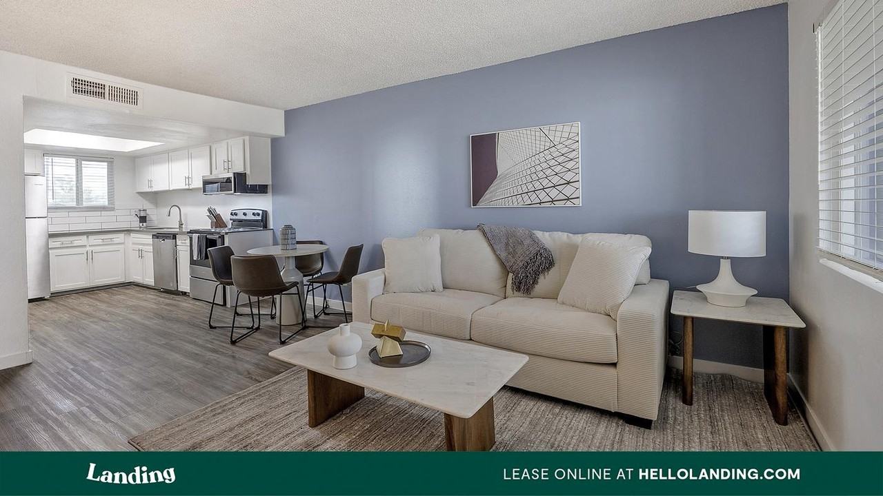 8546 N. 59th Ave. - Photo 2 of 50