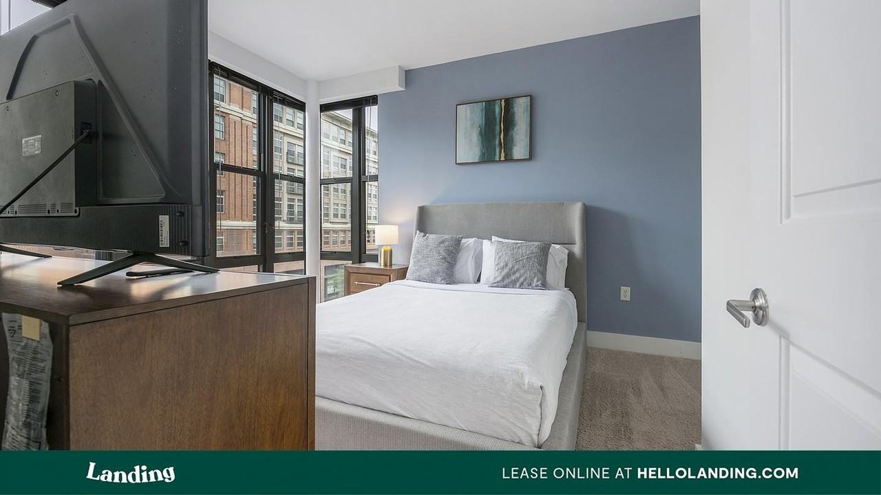 3801 Georgia Ave NW - Photo 7 of 50