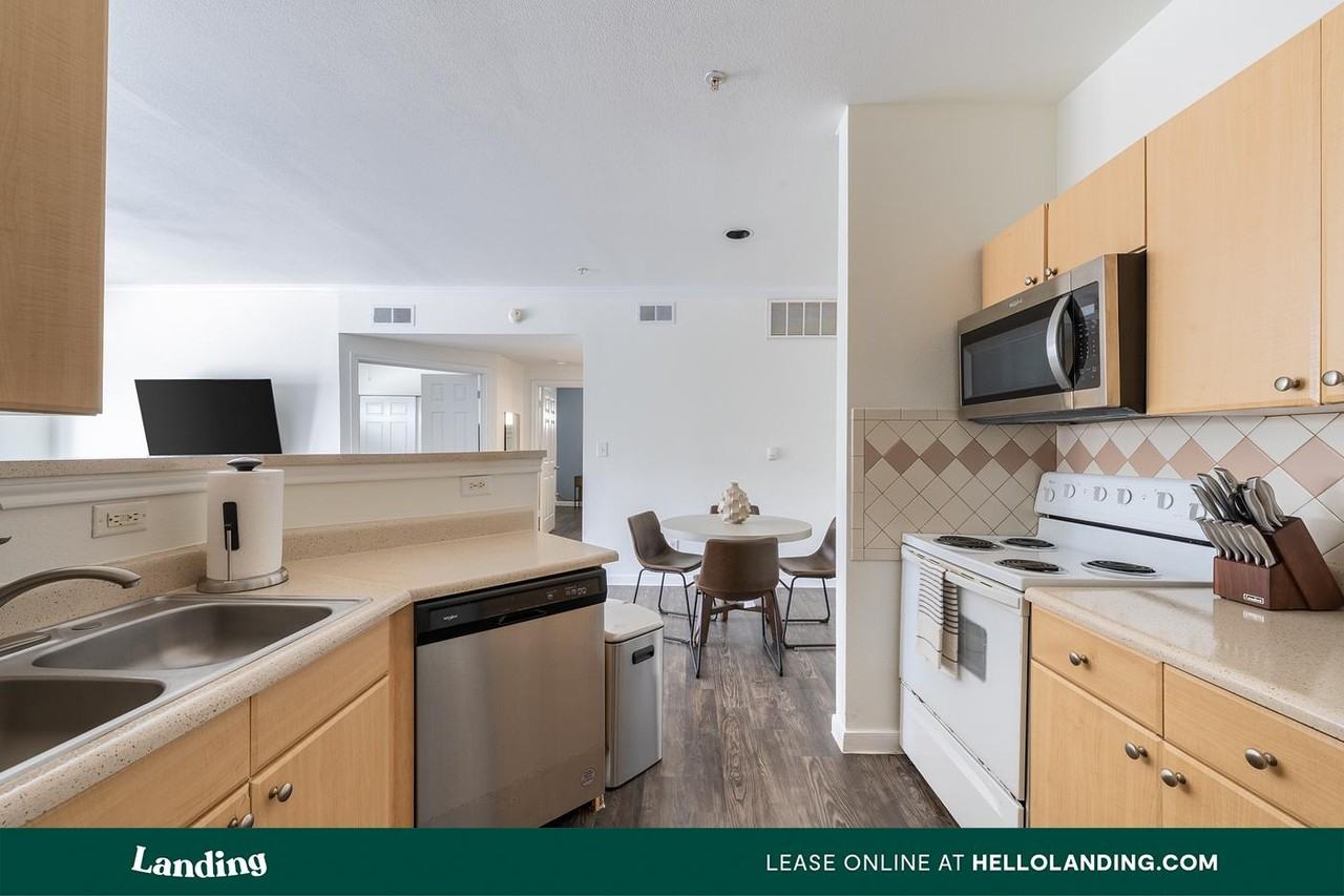 6533 Patti Drive - Photo 5 of 50