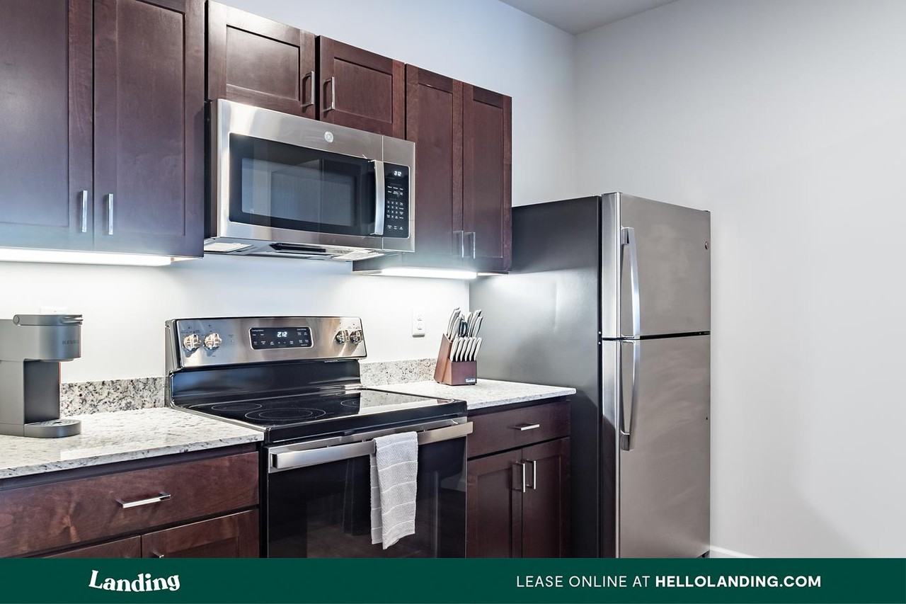 2023 N. Broadmoor St. - Photo 5 of 50