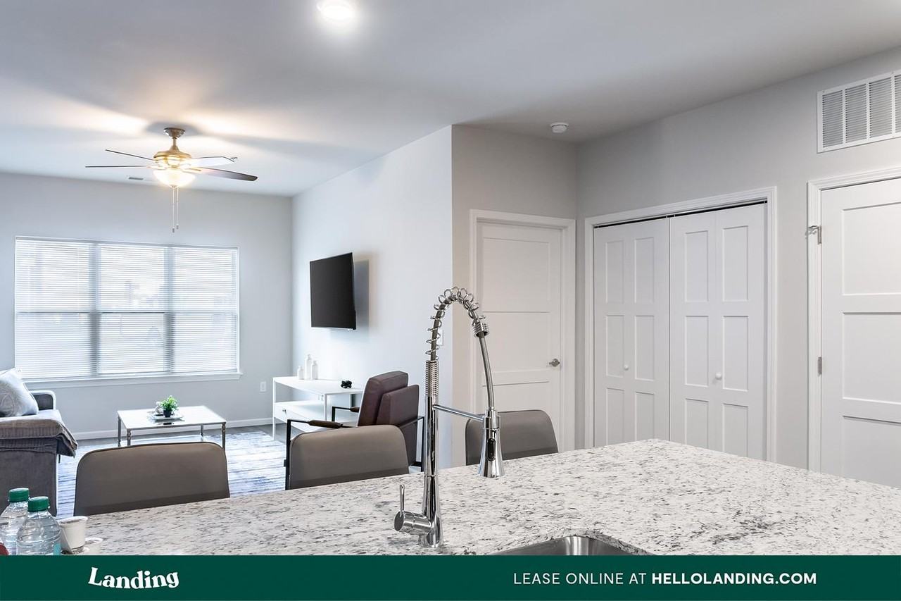 2023 N. Broadmoor St. - Photo 7 of 50