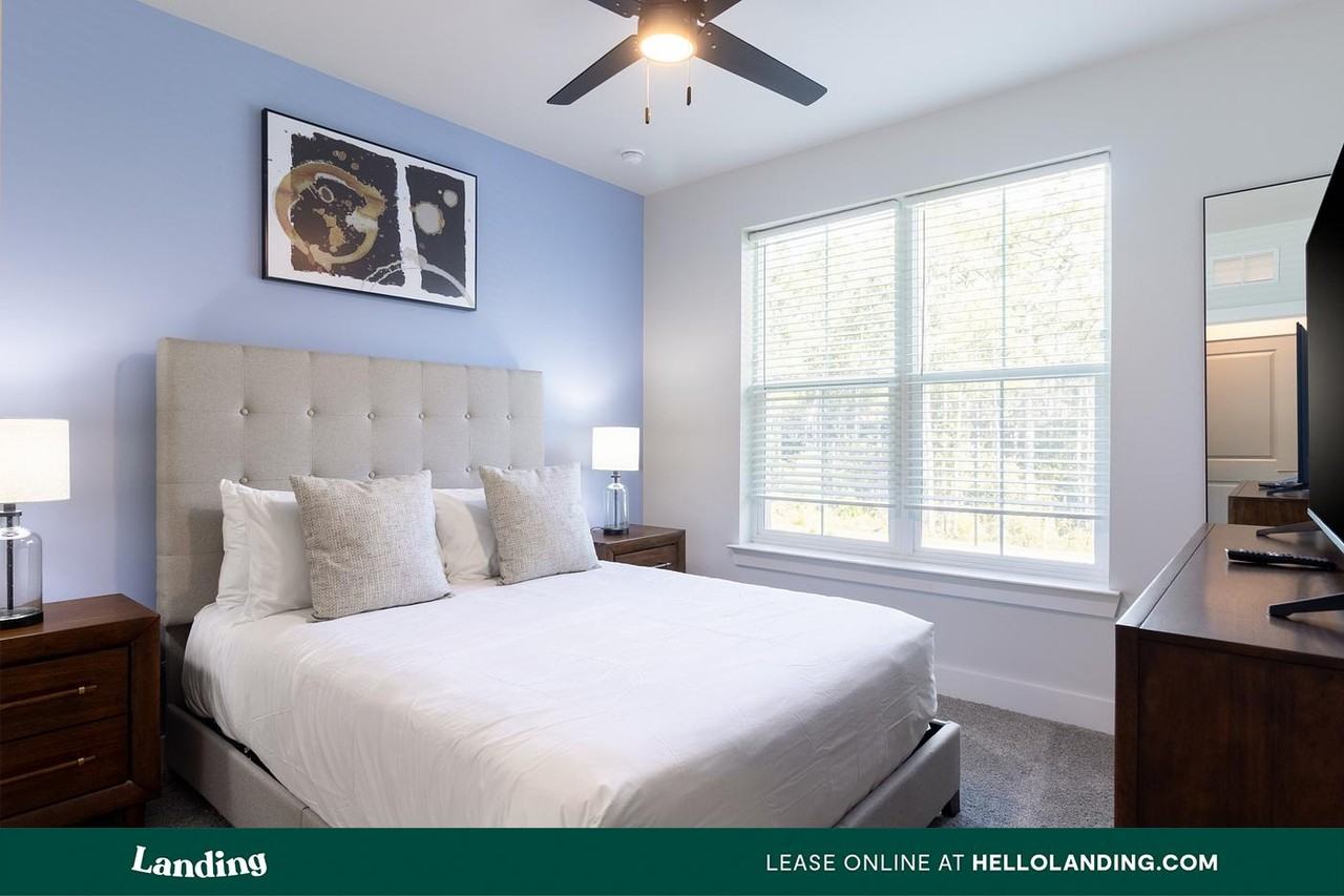 435 Encore Way - Photo 3 of 50