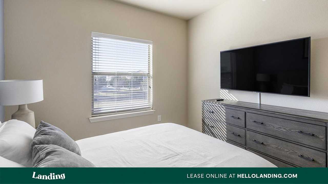 2155 Arkansas Lane - Photo 5 of 50