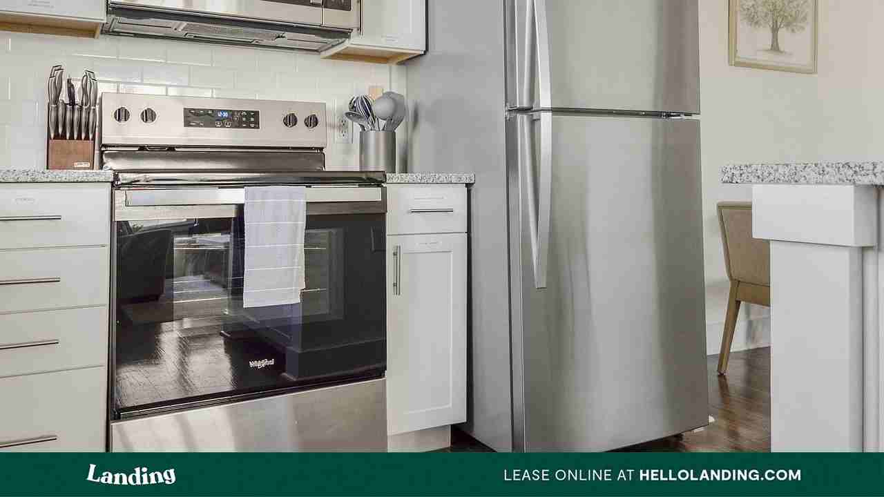 901 Kelly Green Ln - Photo 5 of 50