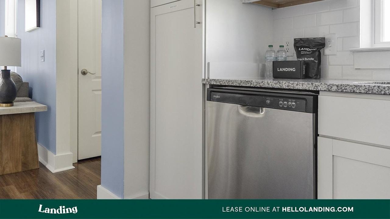 901 Kelly Green Ln - Photo 6 of 50