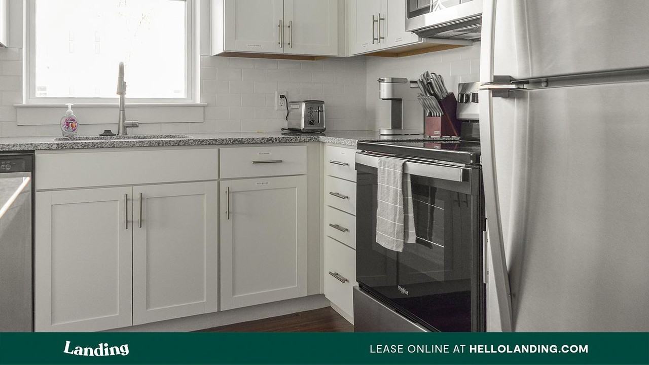 901 Kelly Green Ln - Photo 7 of 50