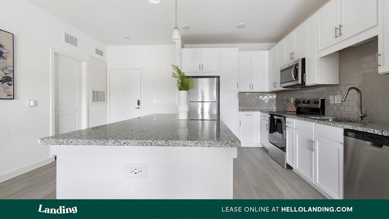 12525 Tibbets Lane - Photo 4 of 50