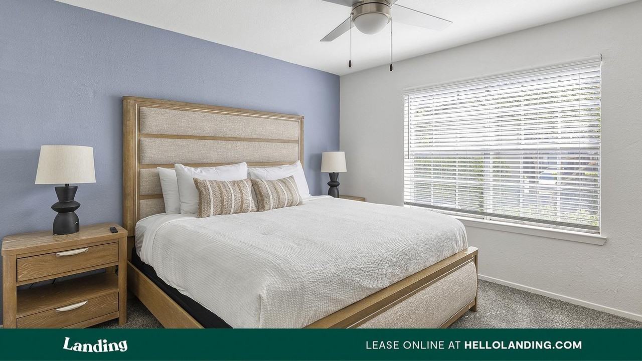 9510 Westpark Dr - Photo 5 of 50