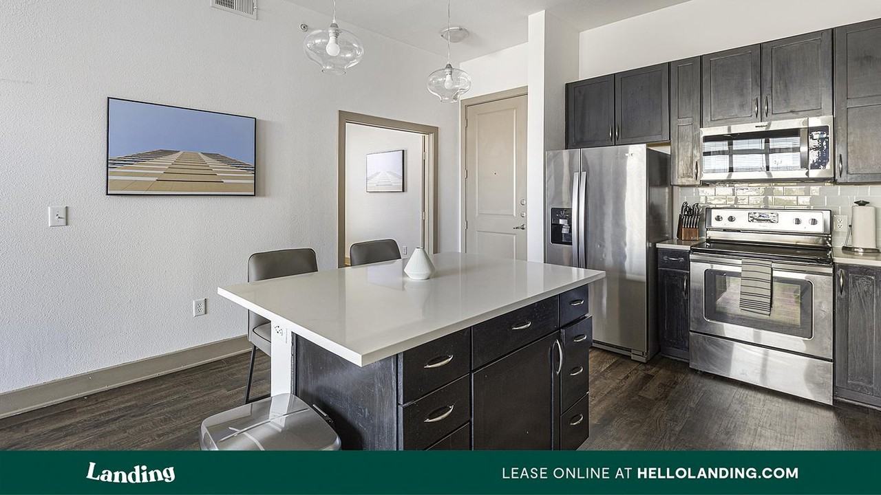 5005 Galleria Dr. - Photo 6 of 50