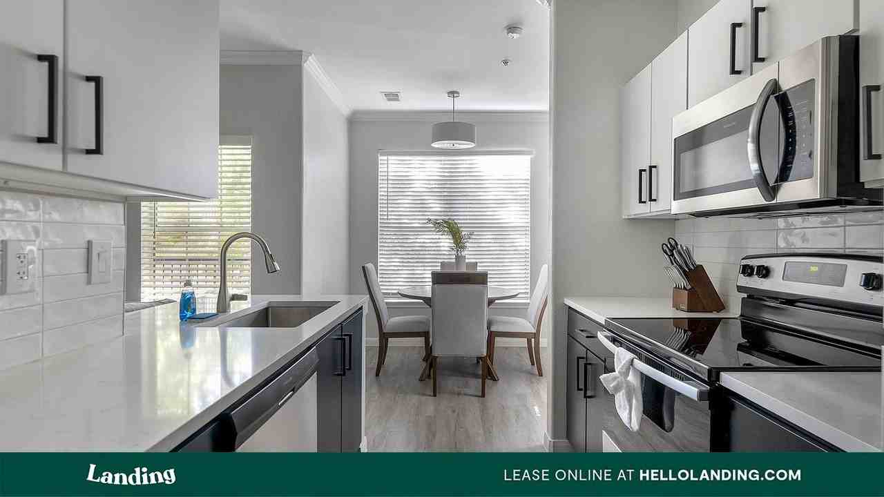 1215 W. Slaughter Lane - Photo 4 of 50