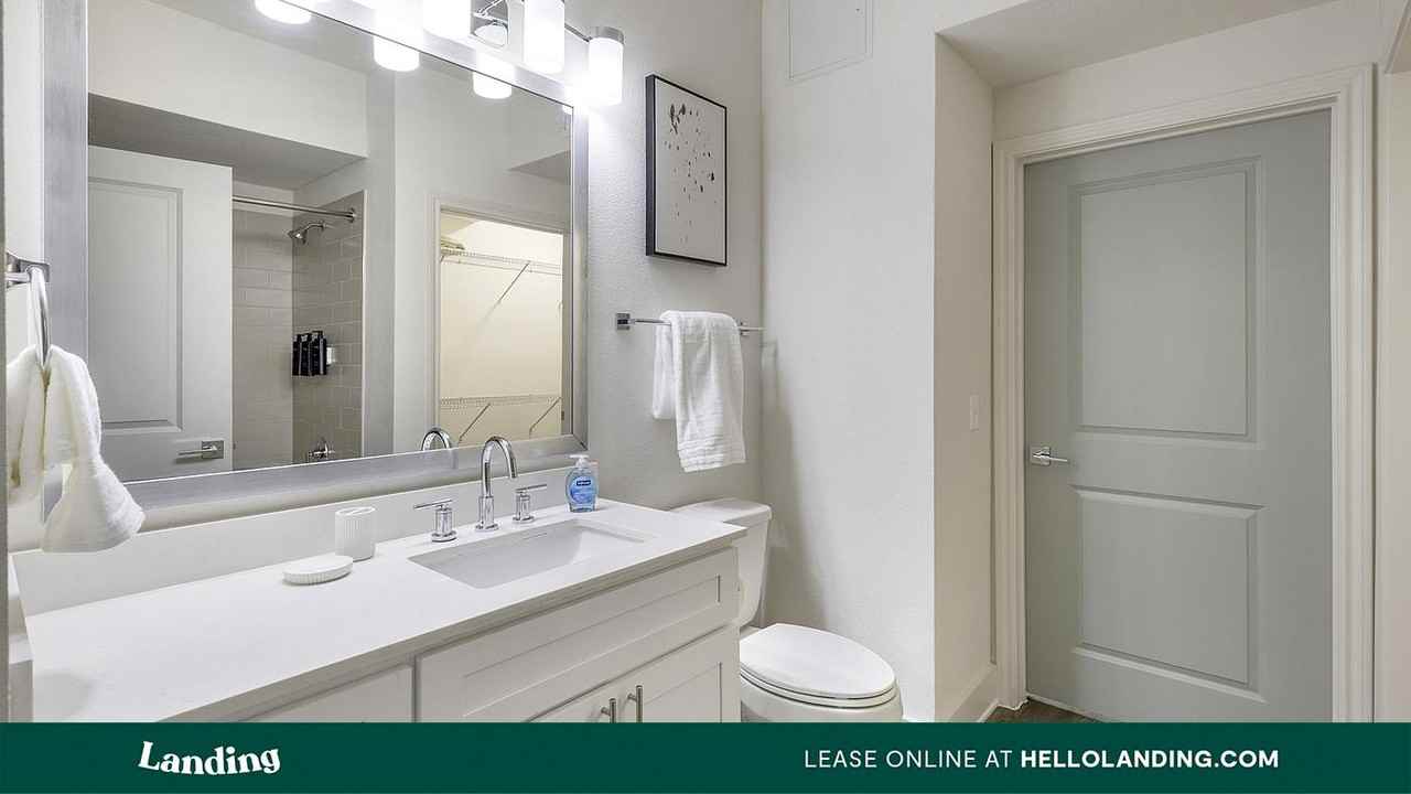 15777 Quorum Dr - Photo 4 of 50