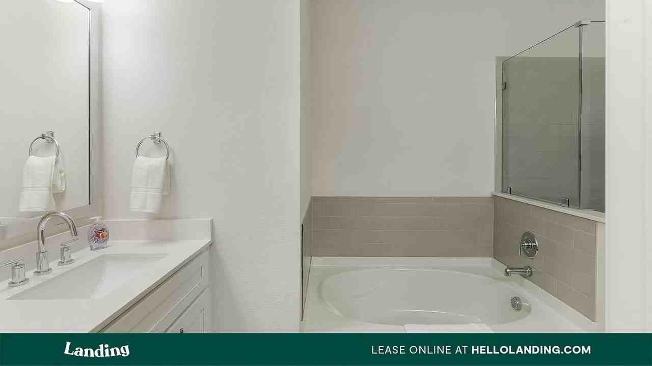 15777 Quorum Dr - Photo 6 of 50