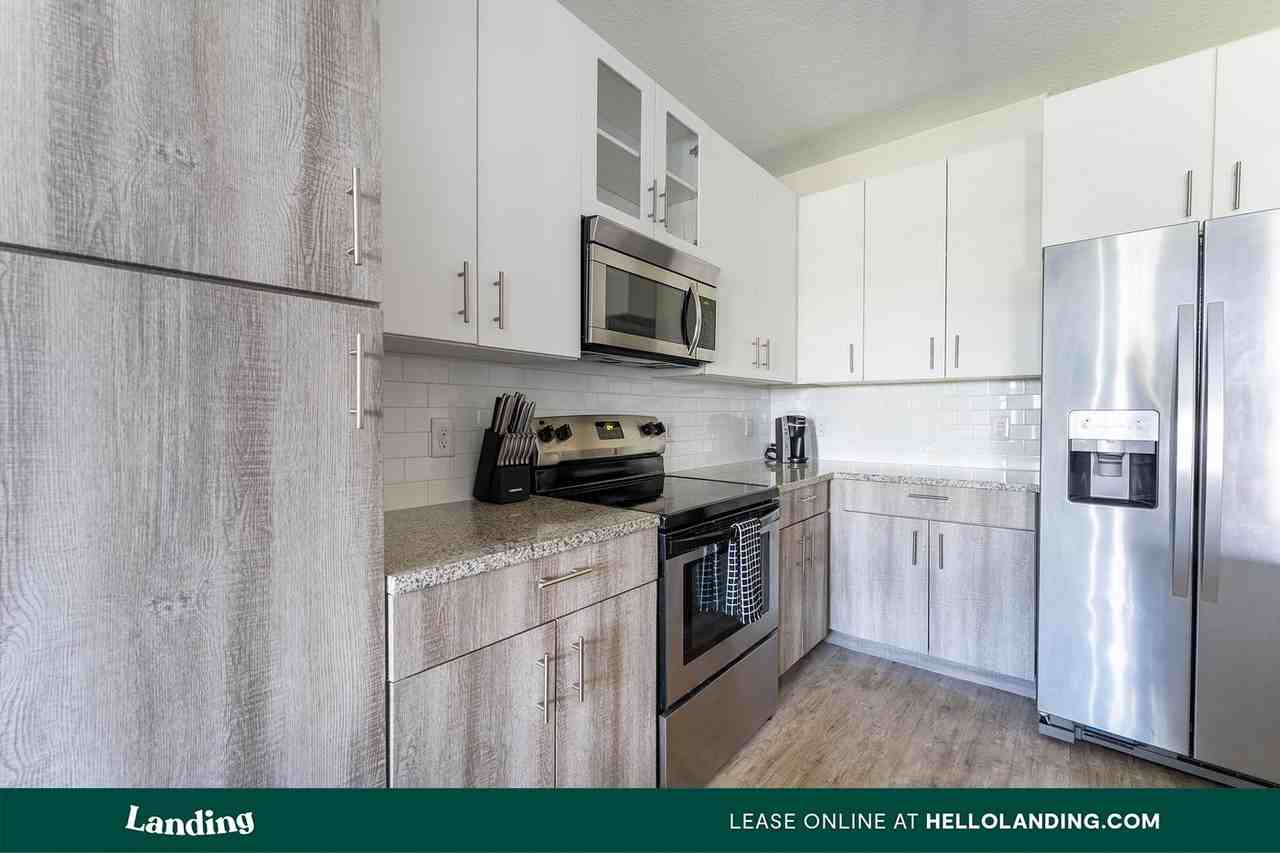 655 W Marina Cove Dr - Photo 4 of 50