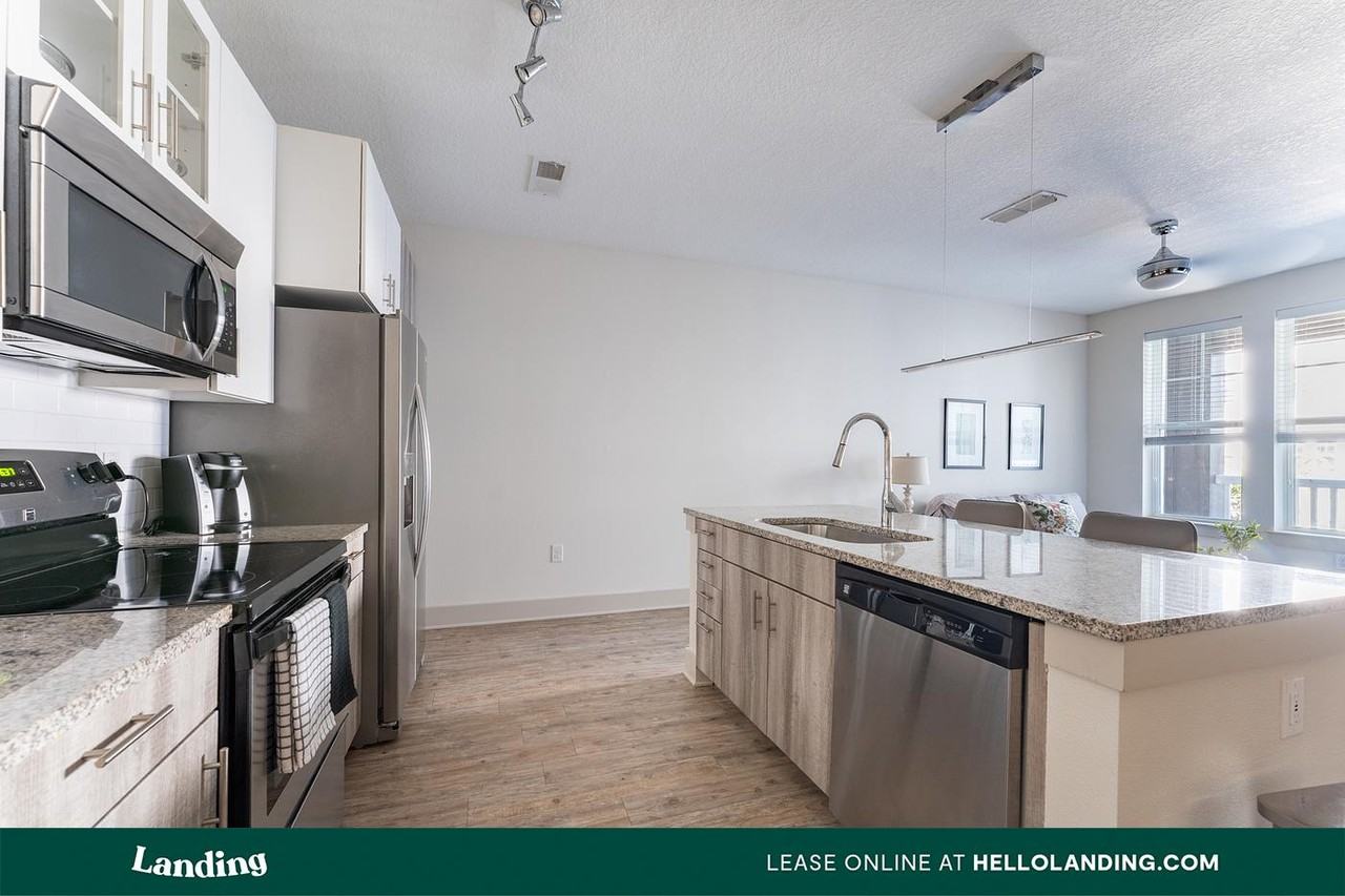 655 W Marina Cove Dr - Photo 6 of 50