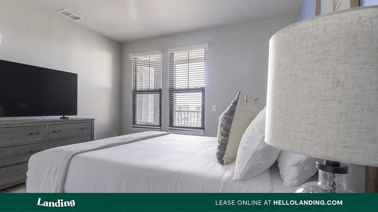 6850 Foxtail Palm Way - Photo 4 of 50