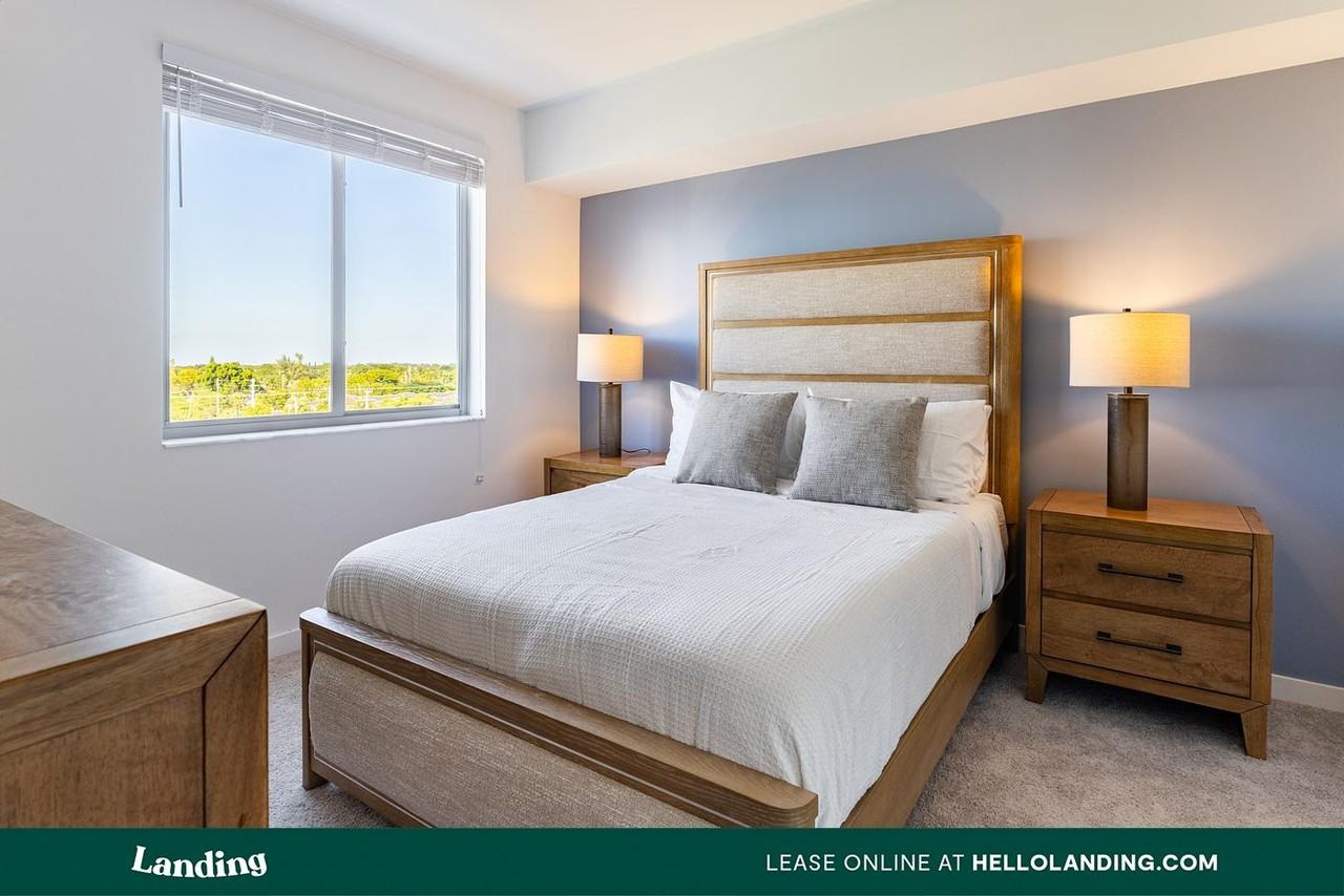 200 NE 1st Ave - Photo 3 of 50