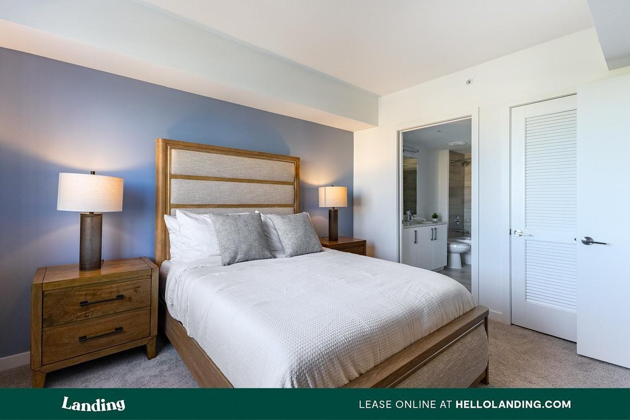 200 NE 1st Ave - Photo 5 of 50