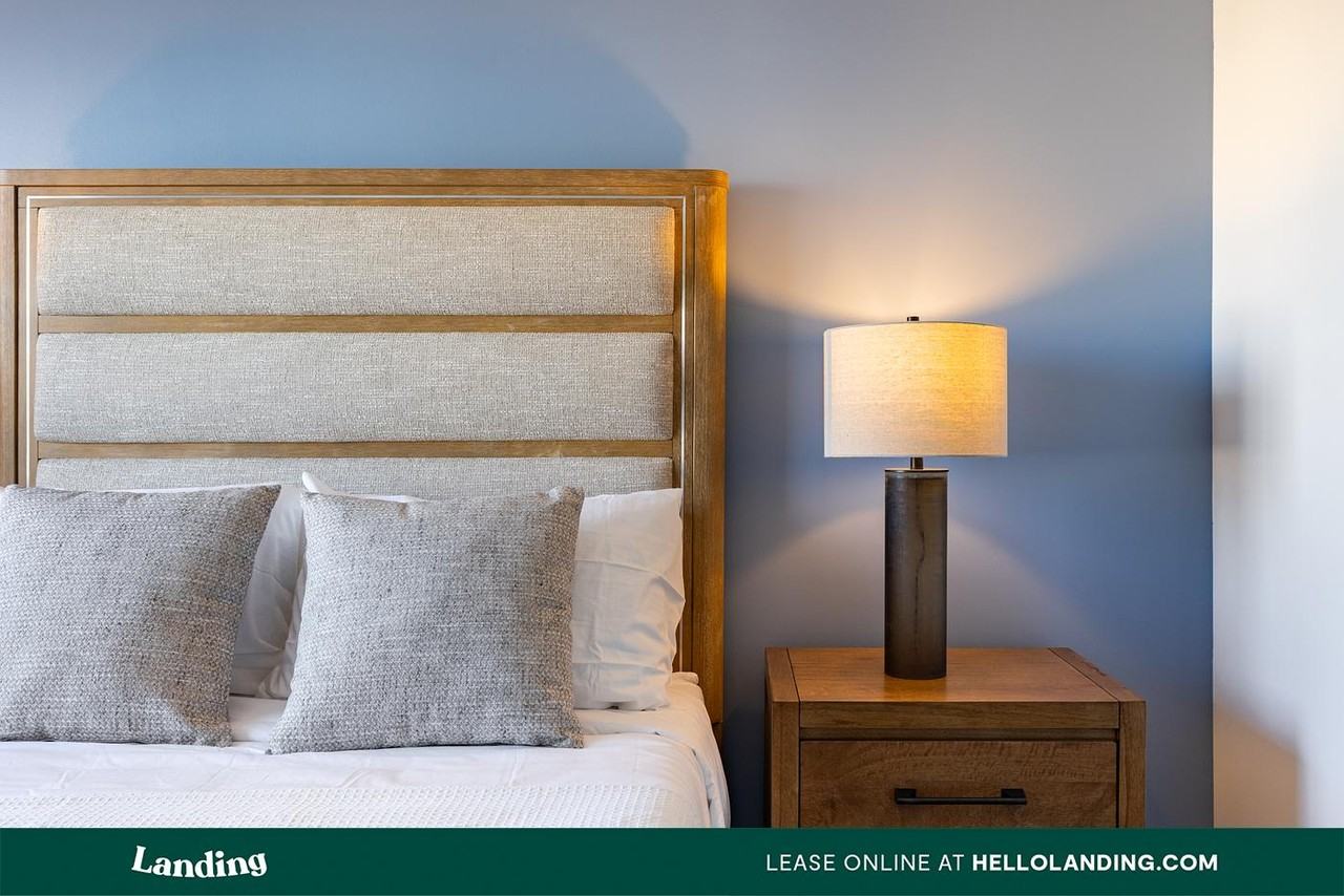 200 NE 1st Ave - Photo 7 of 50