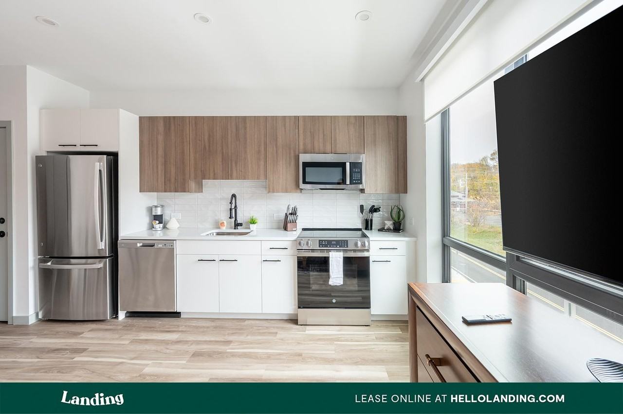 39 Railroad Ave - Photo 6 of 50