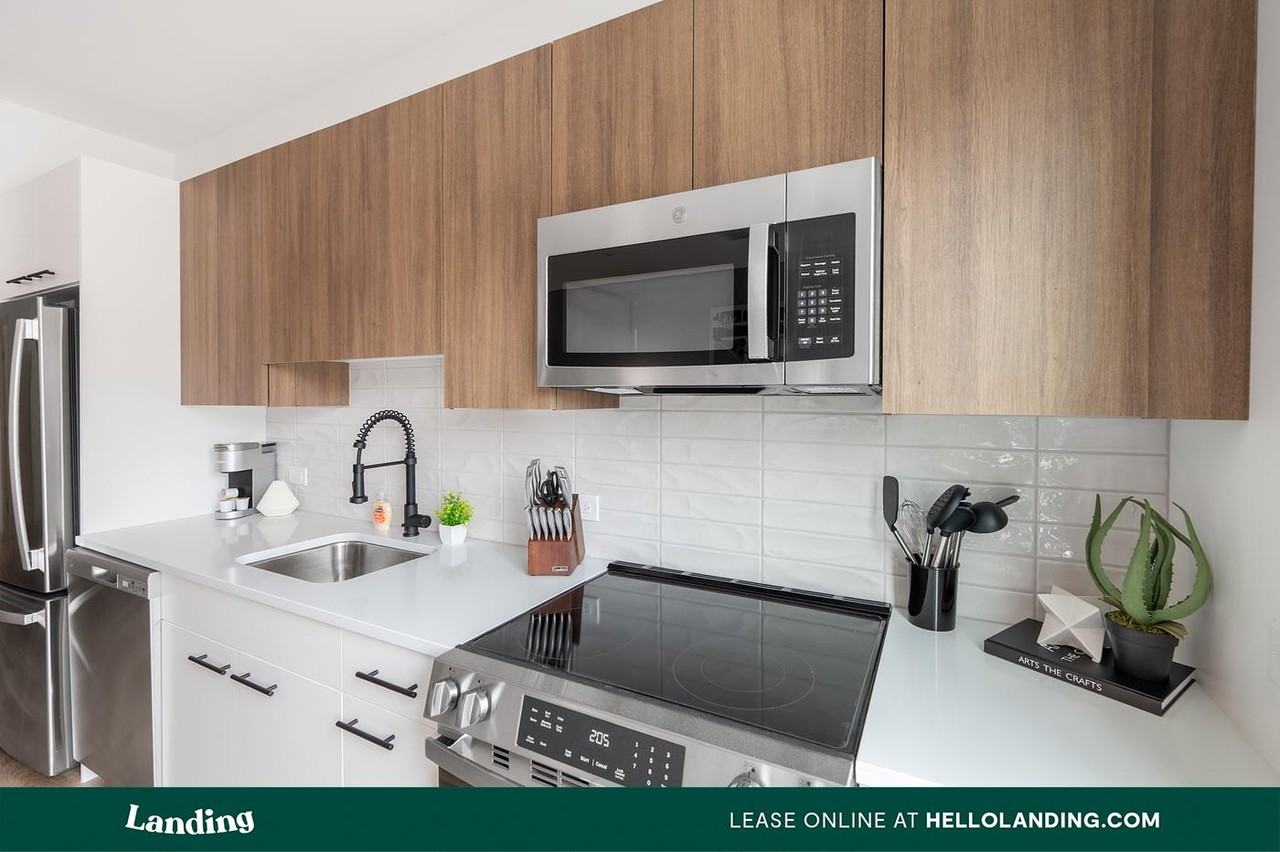 39 Railroad Ave - Photo 7 of 50