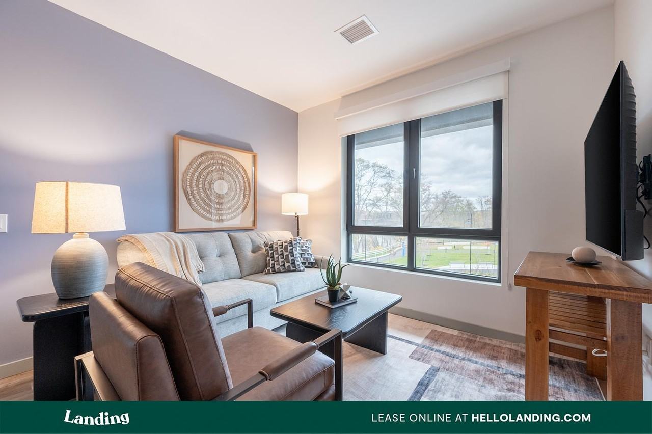 39 Railroad Ave - Photo 7 of 50
