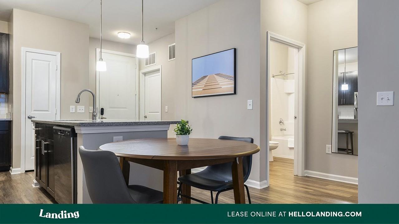 915 Brentmoor Dr - Photo 6 of 50