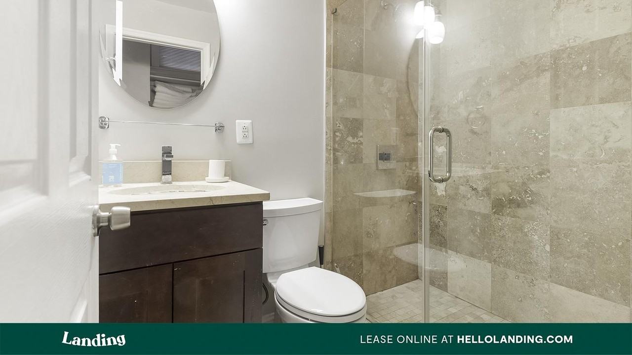 617 W Lexington St - Photo 4 of 50