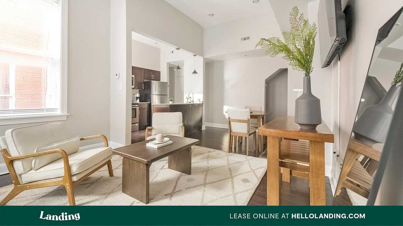 617 W Lexington St - Photo 5 of 50