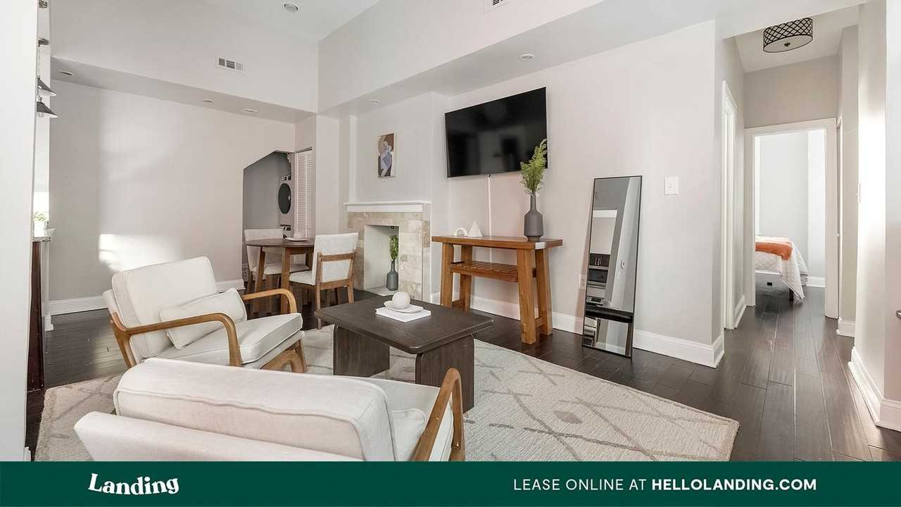 617 W Lexington St - Photo 6 of 50