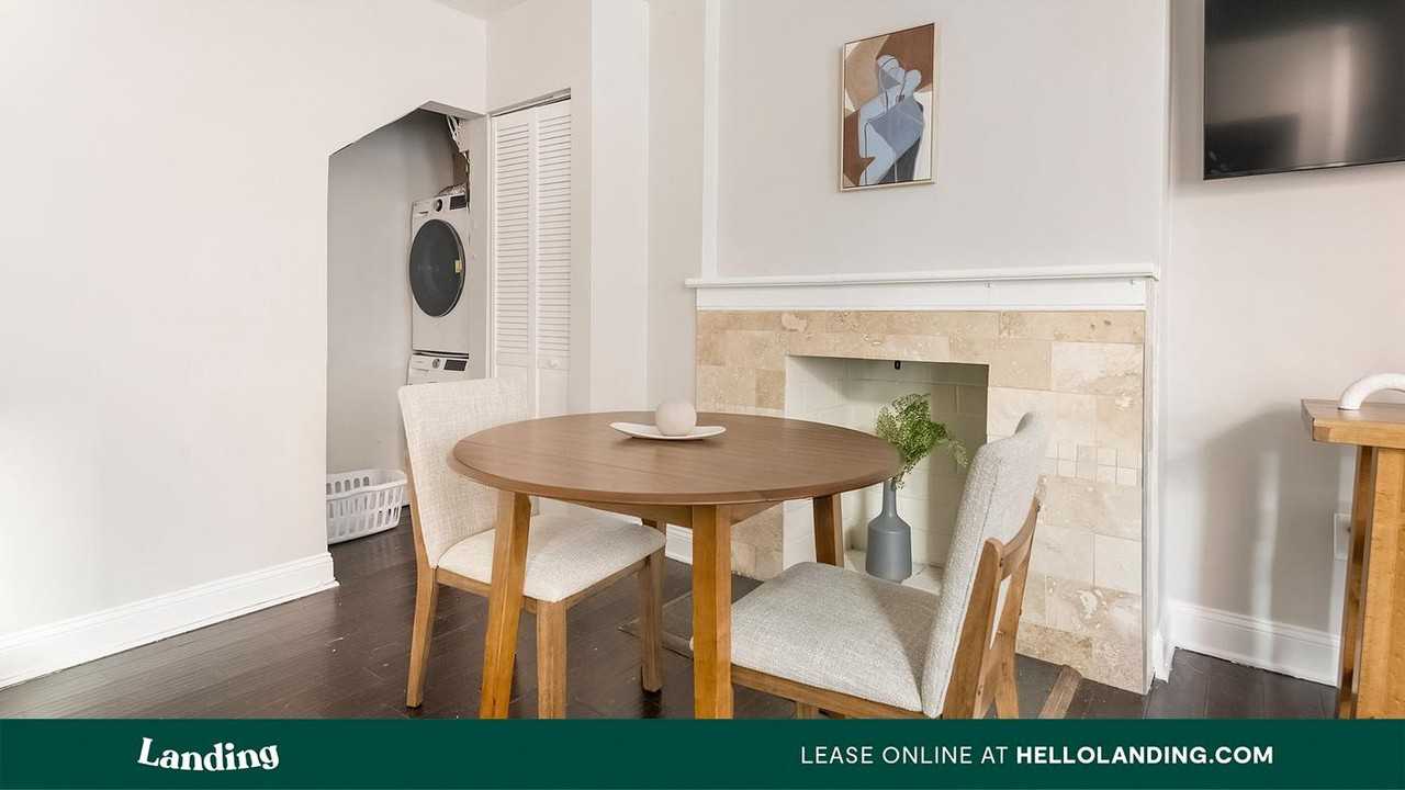 617 W Lexington St - Photo 7 of 50