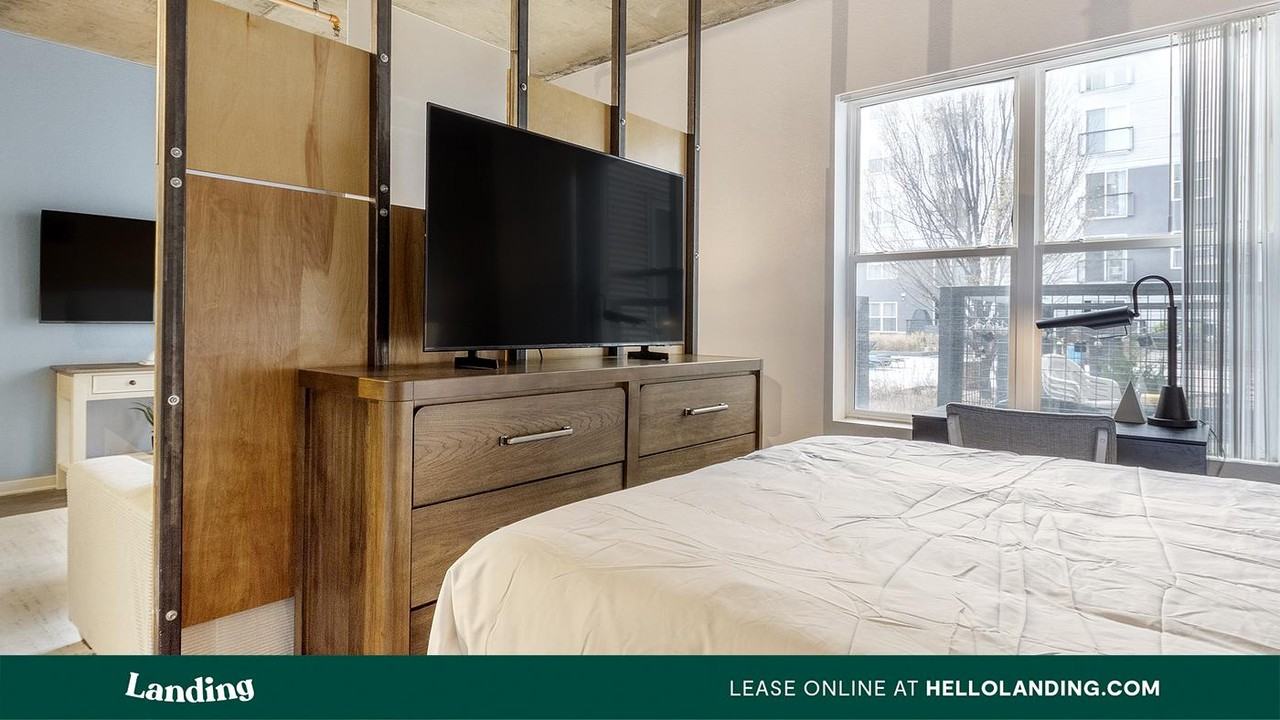 1451 24th Street - Photo 4 of 50