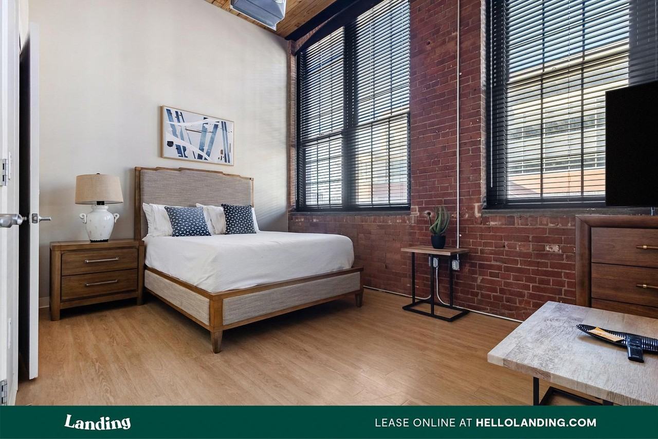 275 Winchester Avenue - Photo 4 of 50