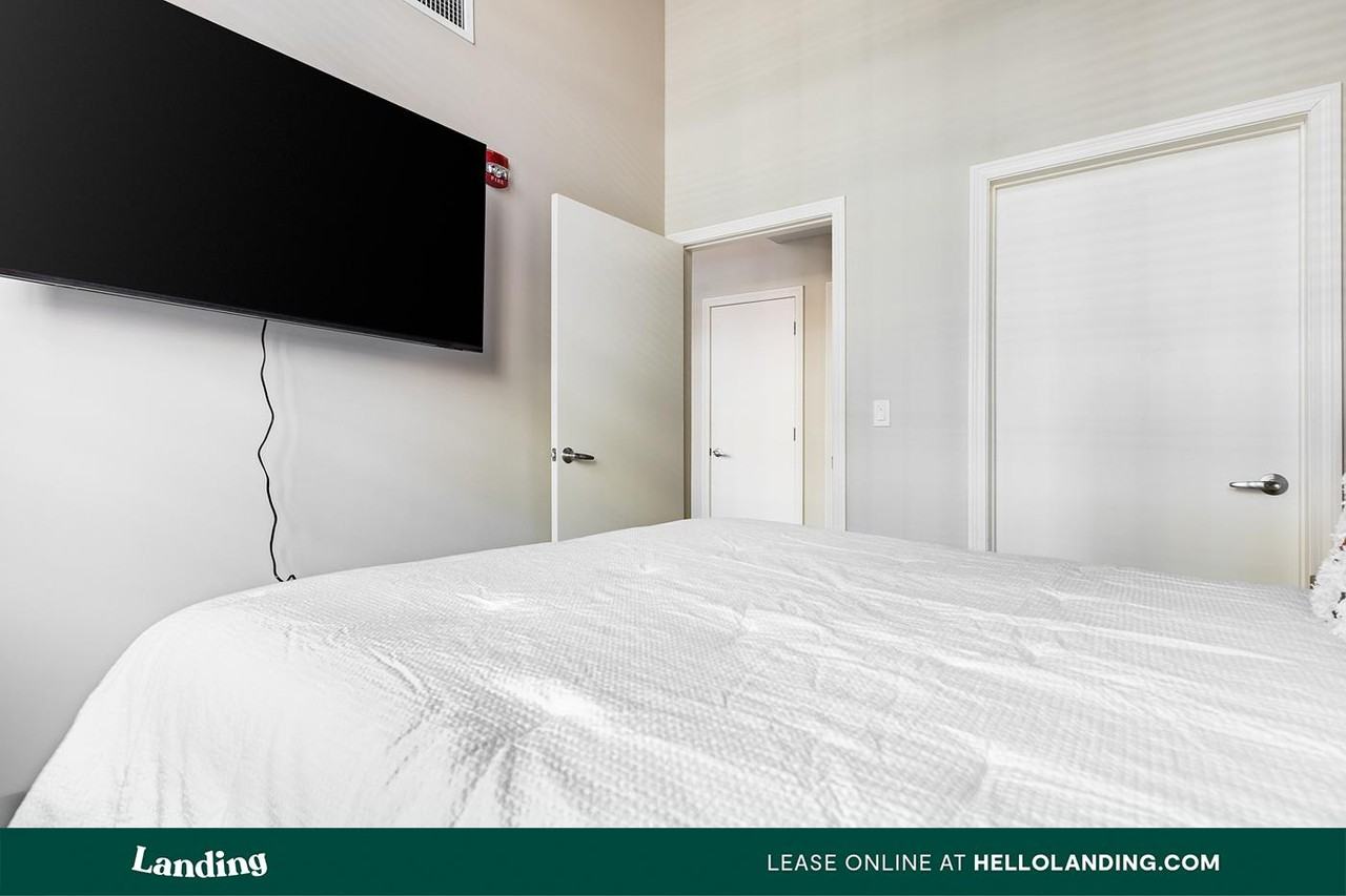 275 Winchester Avenue - Photo 3 of 50