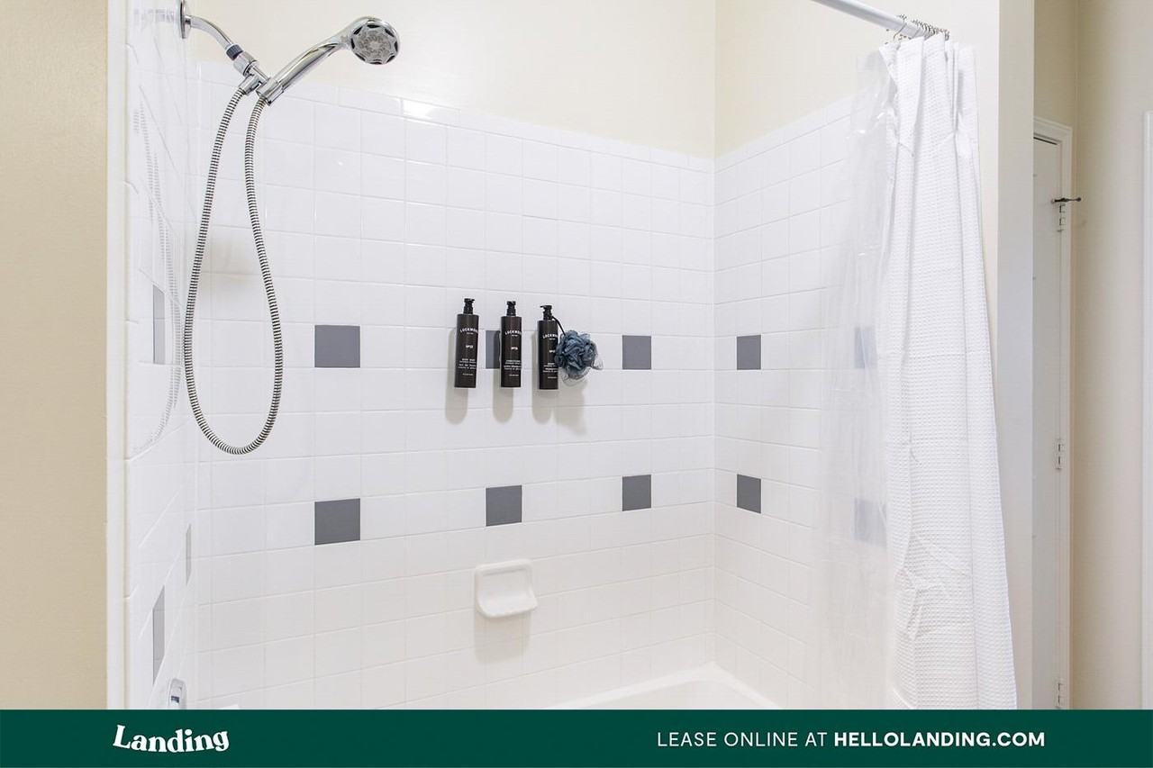 400 Blake Street - Photo 5 of 50