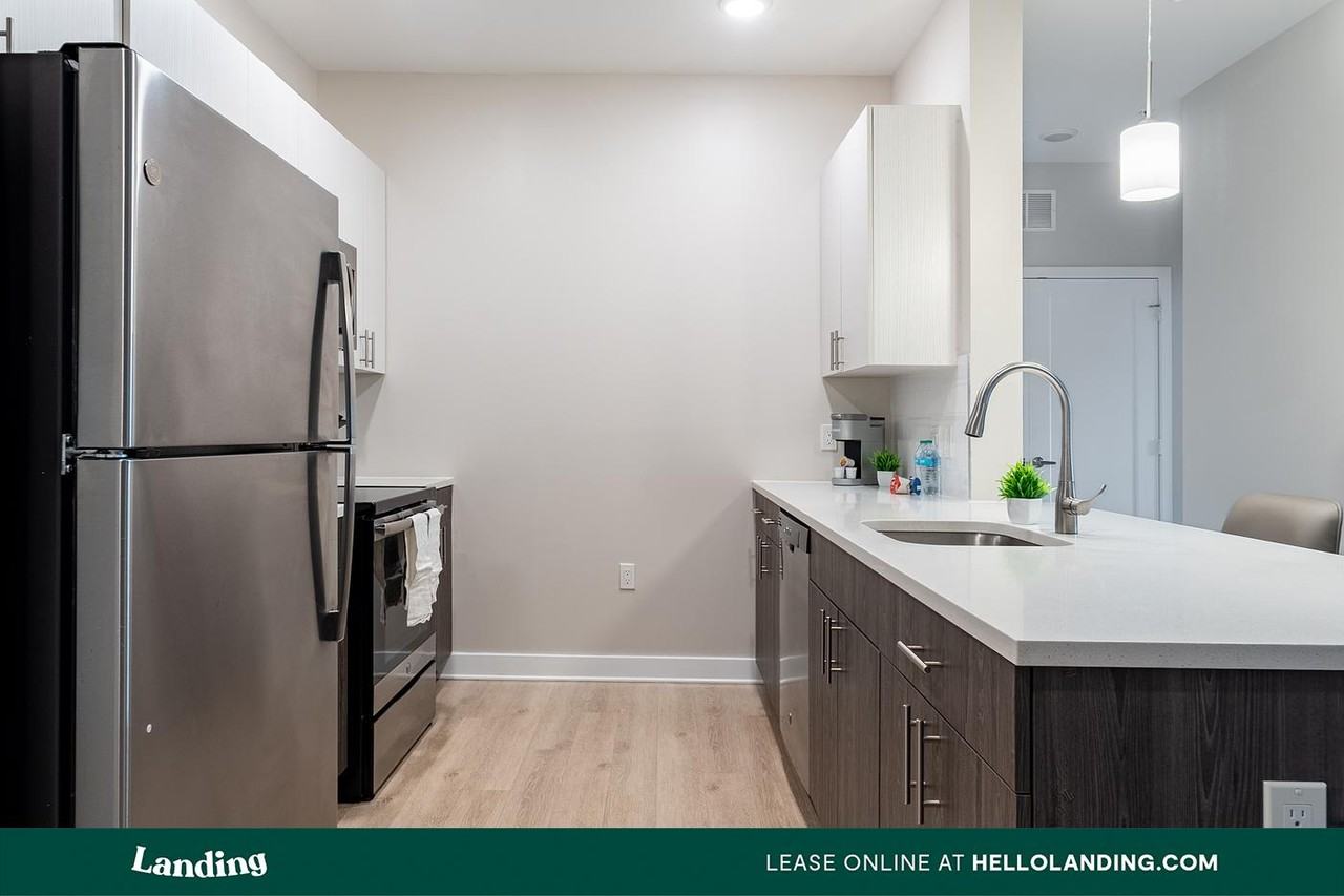 100 Lexington Street - Photo 5 of 50