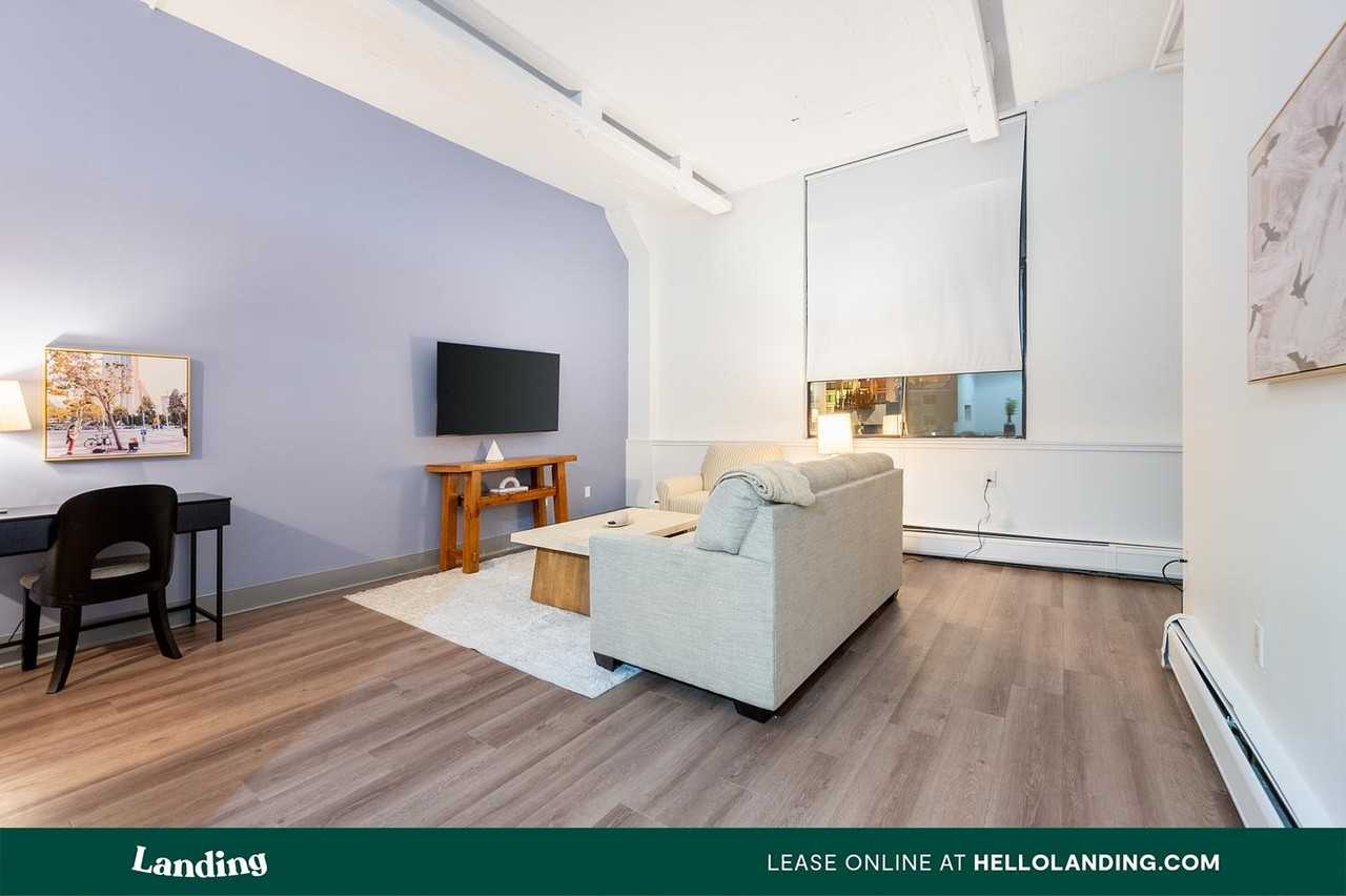 45 Willow St - Photo 4 of 50