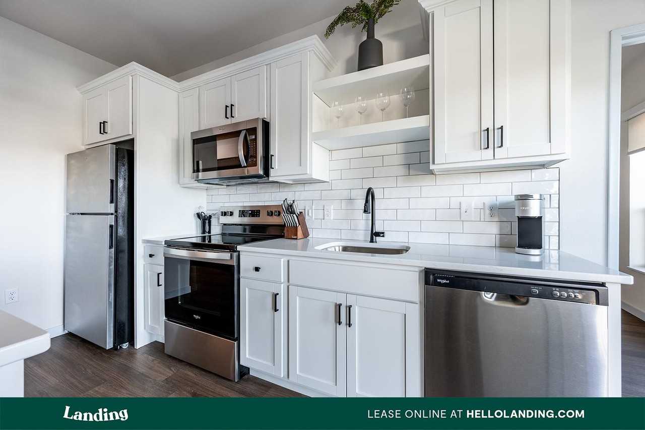 3830 N Windsong Dr - Photo 6 of 50