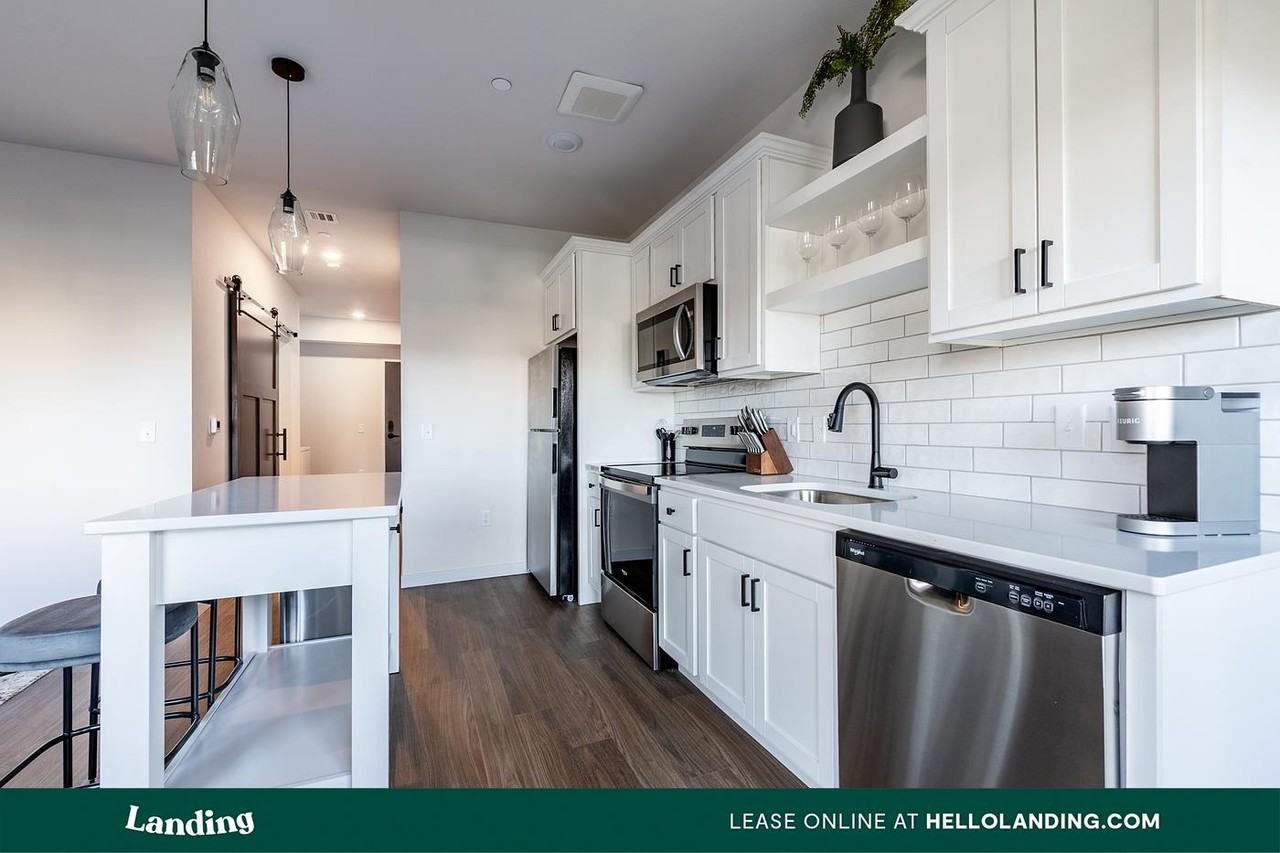 3830 N Windsong Dr - Photo 7 of 50