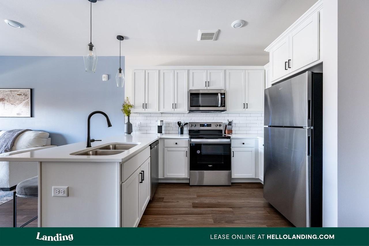 3830 N Windsong Dr - Photo 5 of 50