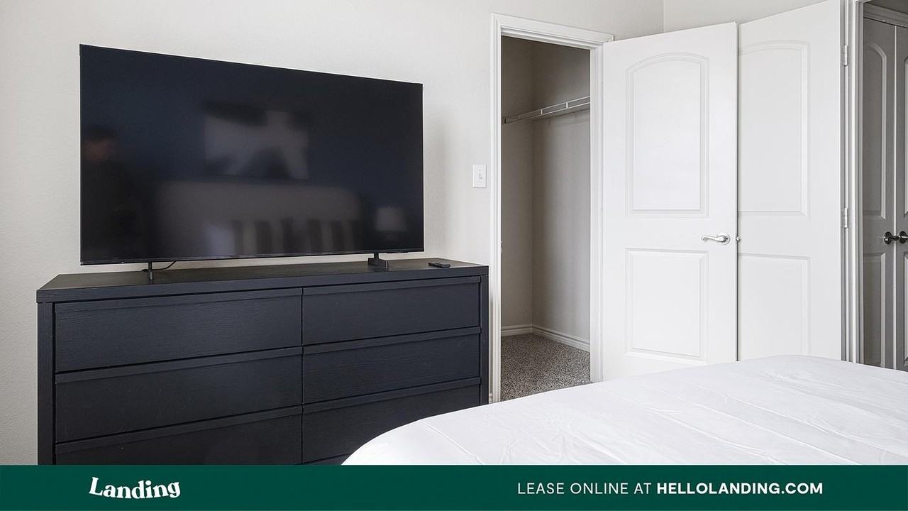 8989 West Rd - Photo 6 of 50